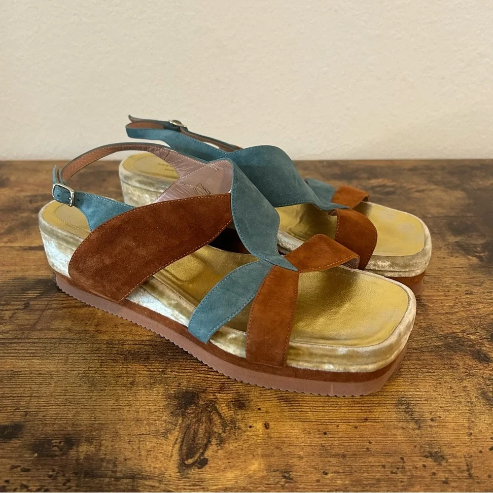 Dries Van Noten Gold / Brown suede slingback wedge heel sandals EU 40 - Picture 2 of 5